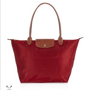 Large red  Longchamp Le Pilage
